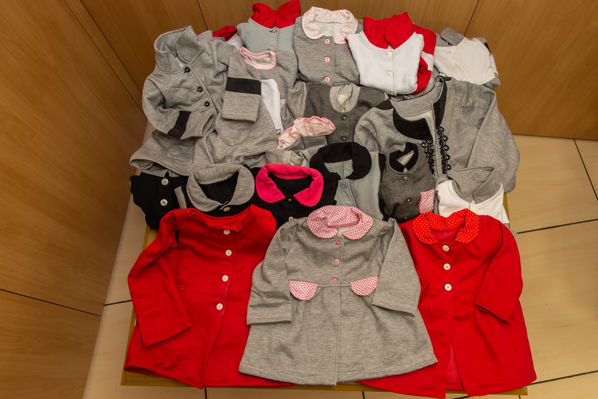 VEP doa roupas confeccionadas por apenadas para adolescentes grávidas de Centro Social